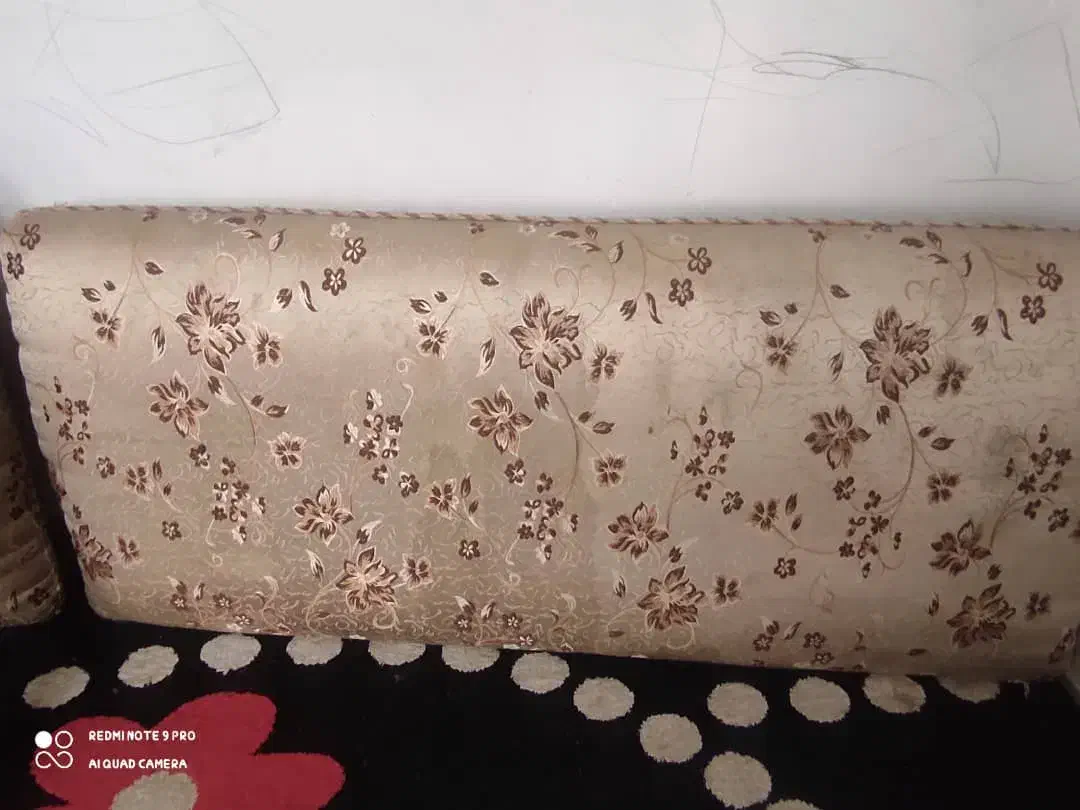 فرش وپشتی بدون مشکل در حد نو|فرش|ایلام, |دیوار