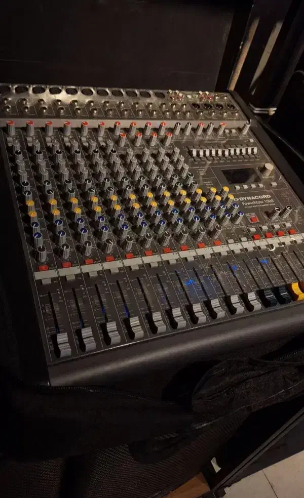 یک جفت 715mk5کارتن باز یک عدد پاور میکسرآلمانی اصل|سیستم صوتی خانگی|چهاردانگه (تهران), |دیوار