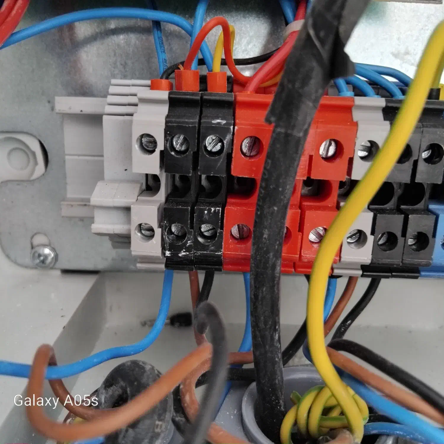 خدمات برقوتاسیسات ساختمانی و صنعتی|خدمات پیشه و مهارت|بندر ترکمن, |دیوار