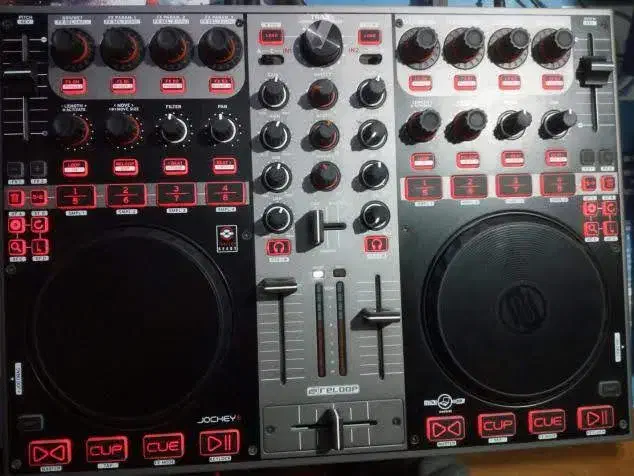 دستگاه دیجی|آلات موسیقی|ساوه, |دیوار