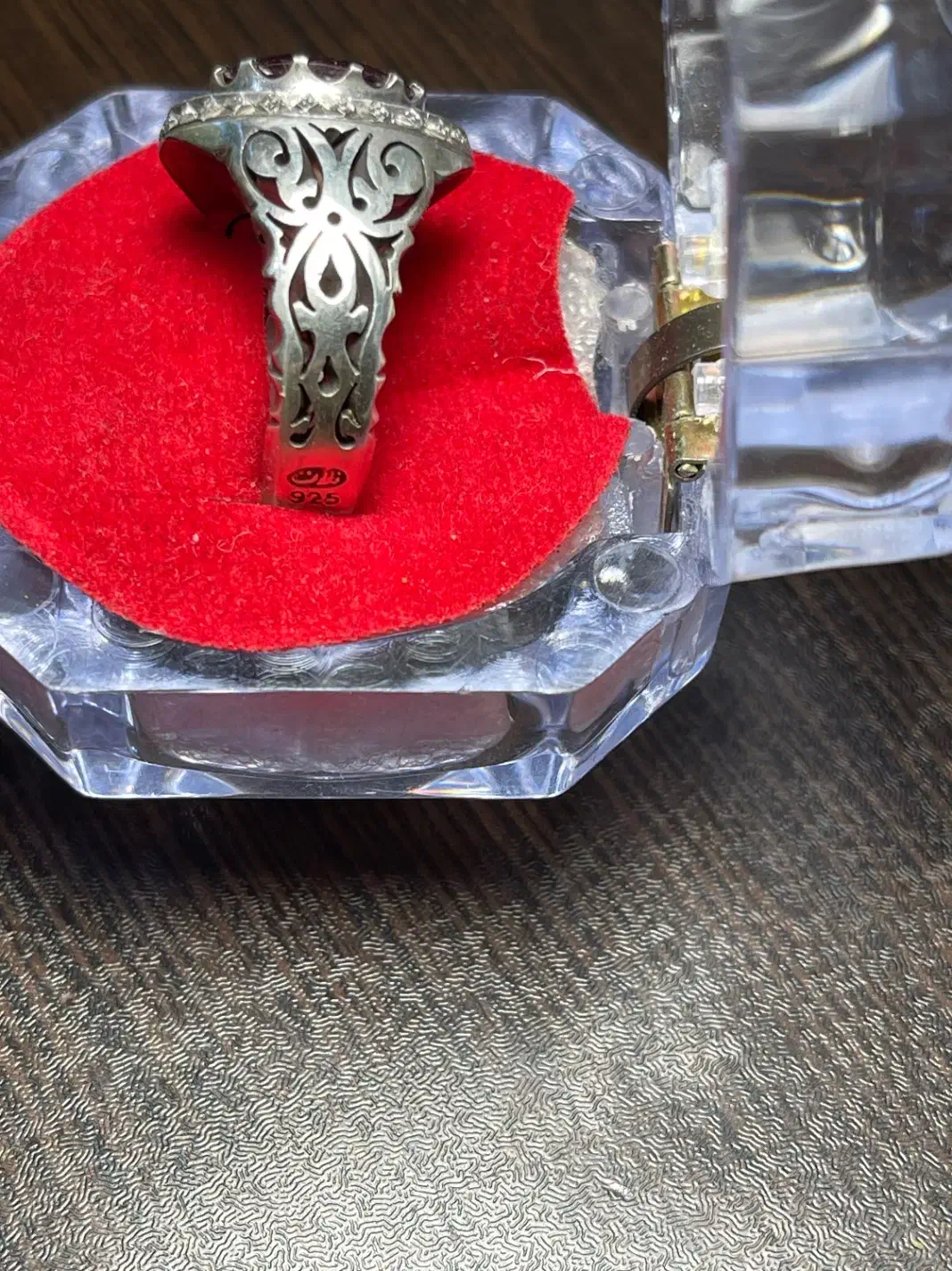 یاقوت سرخ سونچیا|جواهرات|کرمان, |دیوار