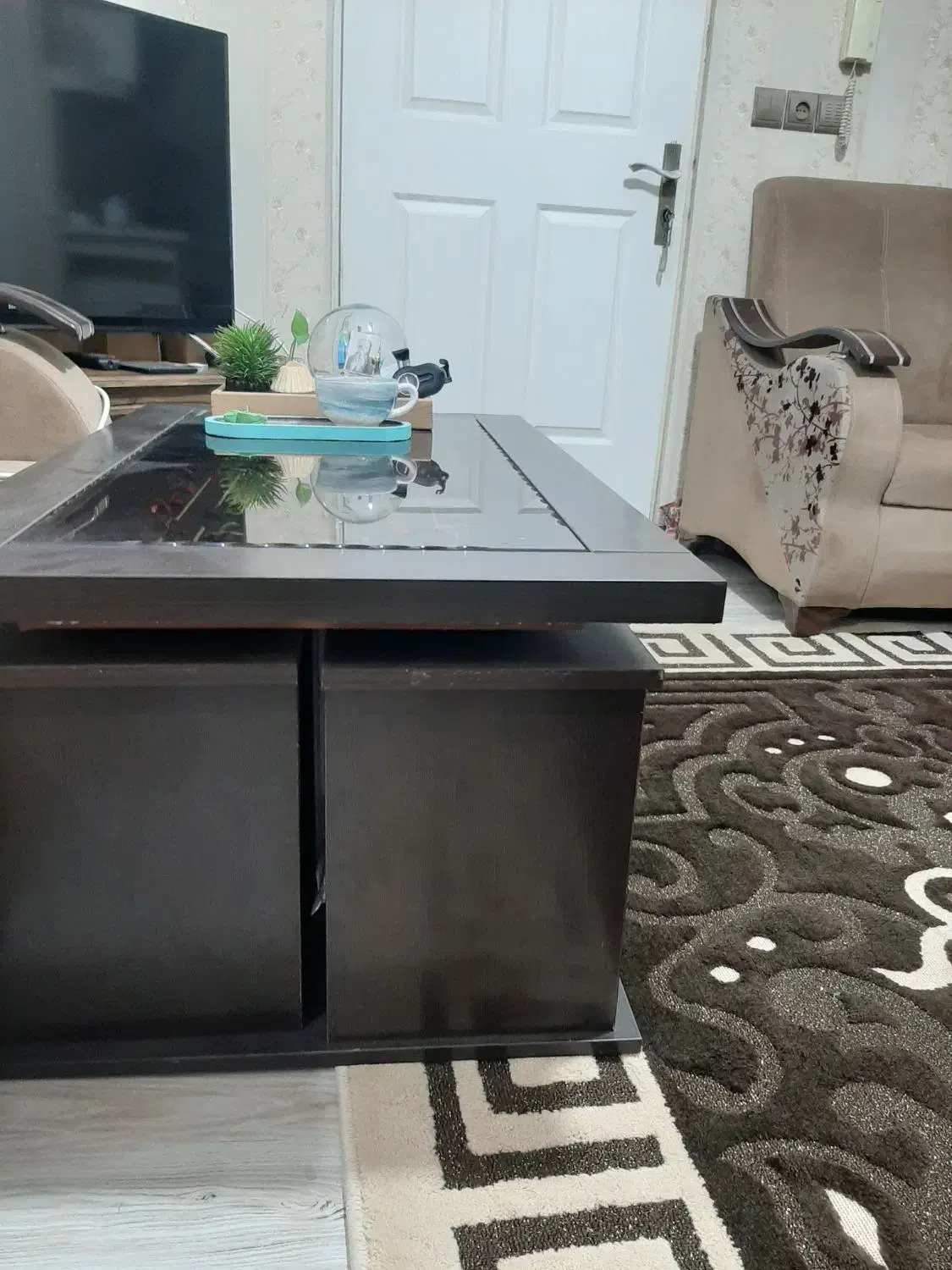 مبل راحتی ۷نفره|مبلمان خانگی و میز عسلی|رشت, جهاد|دیوار