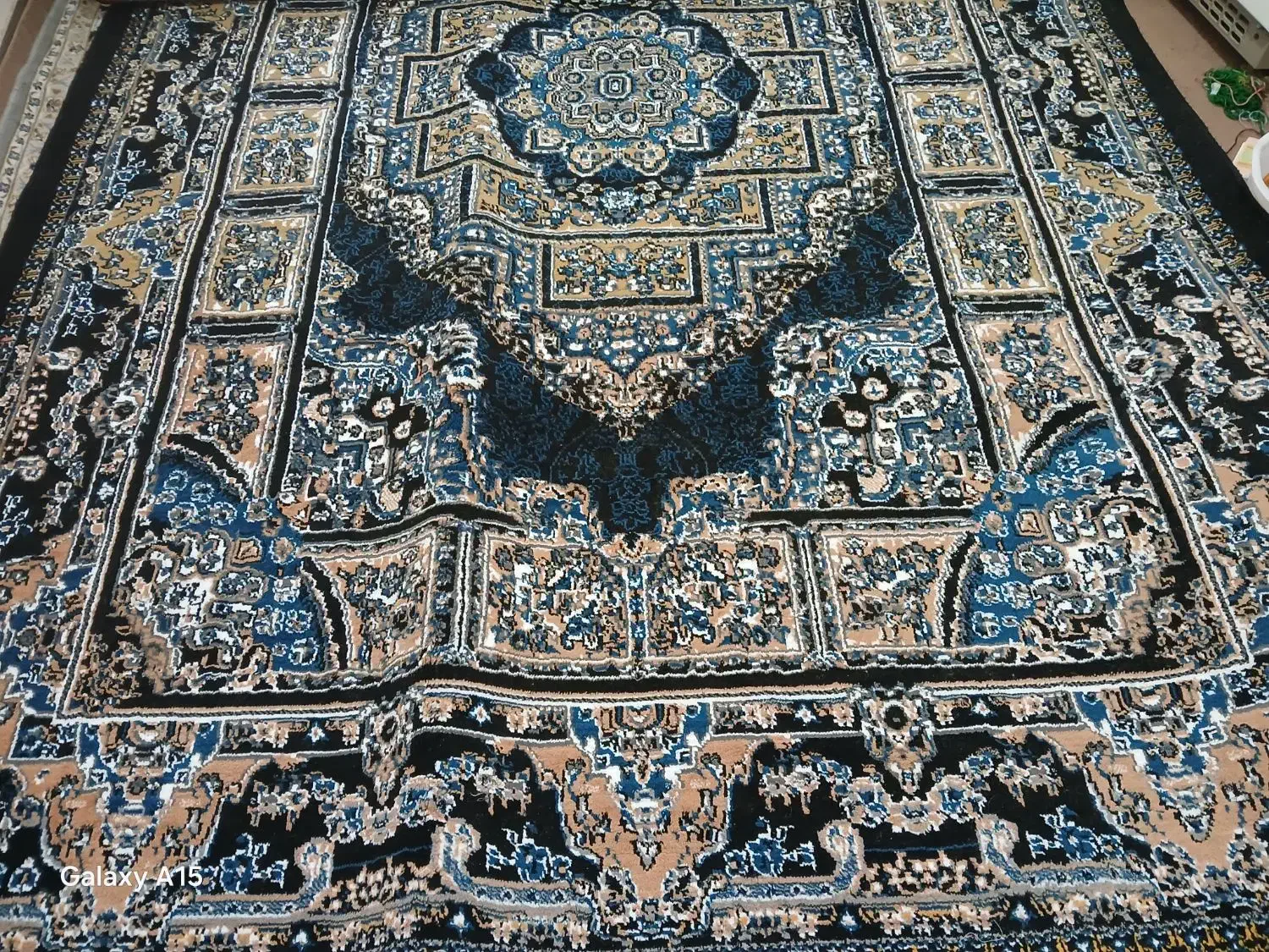 فرش ماشینی|فرش|گلبهار, شهر جدید گلبهار|دیوار