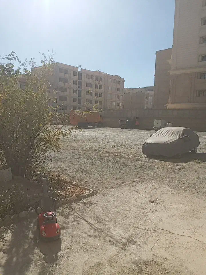 نگهبان پارکینگ|استخدام سرایداری و نظافت|اندیشه, شهرک صدف|دیوار