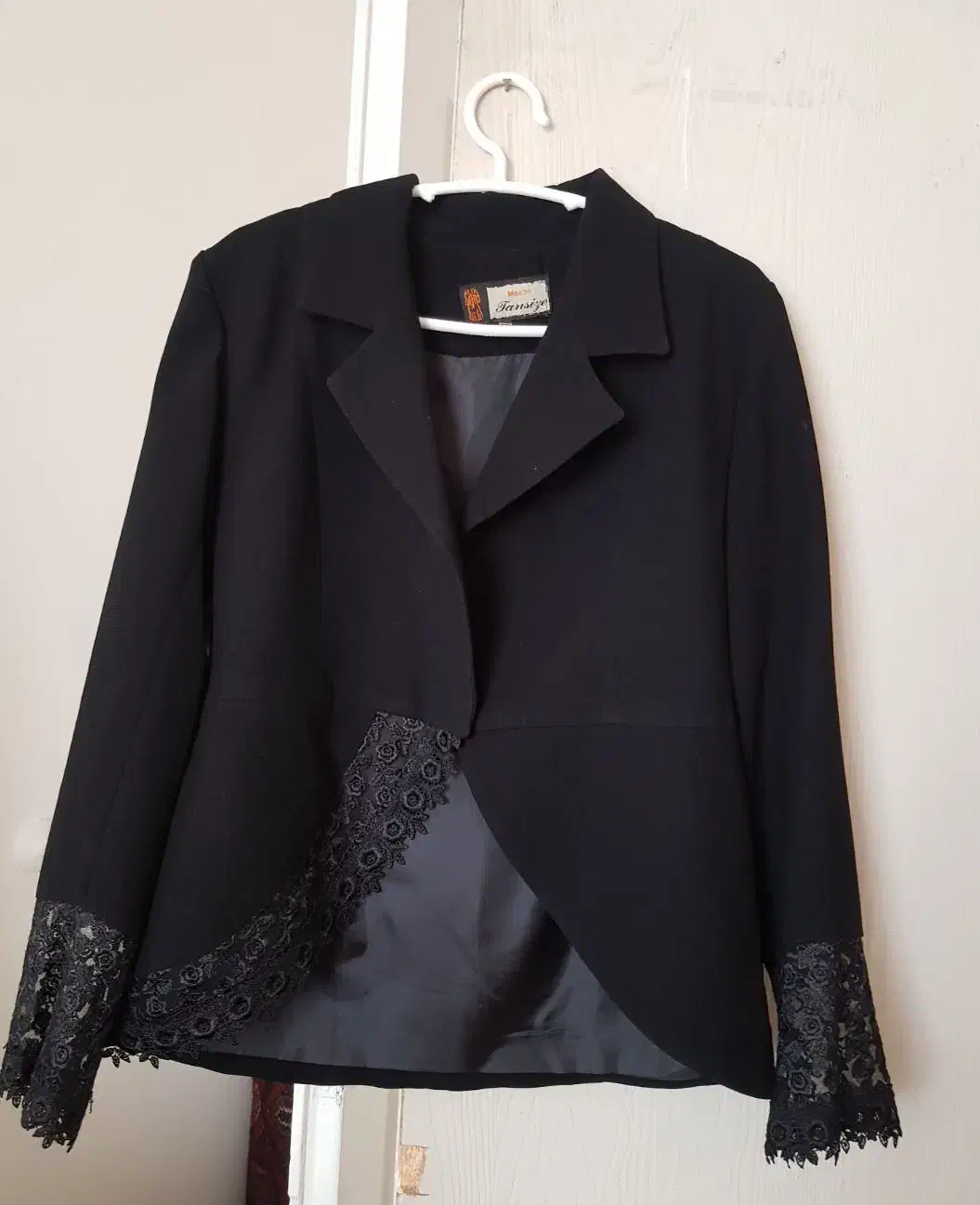 تک کت مشکی|لباس|زنجان, |دیوار