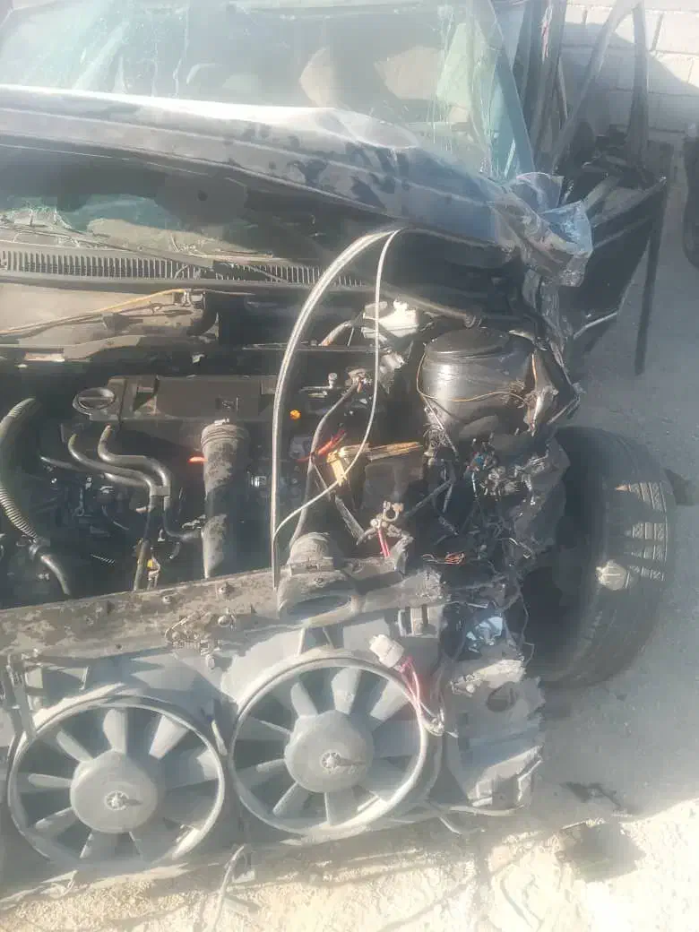 ماشین پژو ۴۰۵ تصادفی|خودرو سواری و وانت|فردوسیه, |دیوار