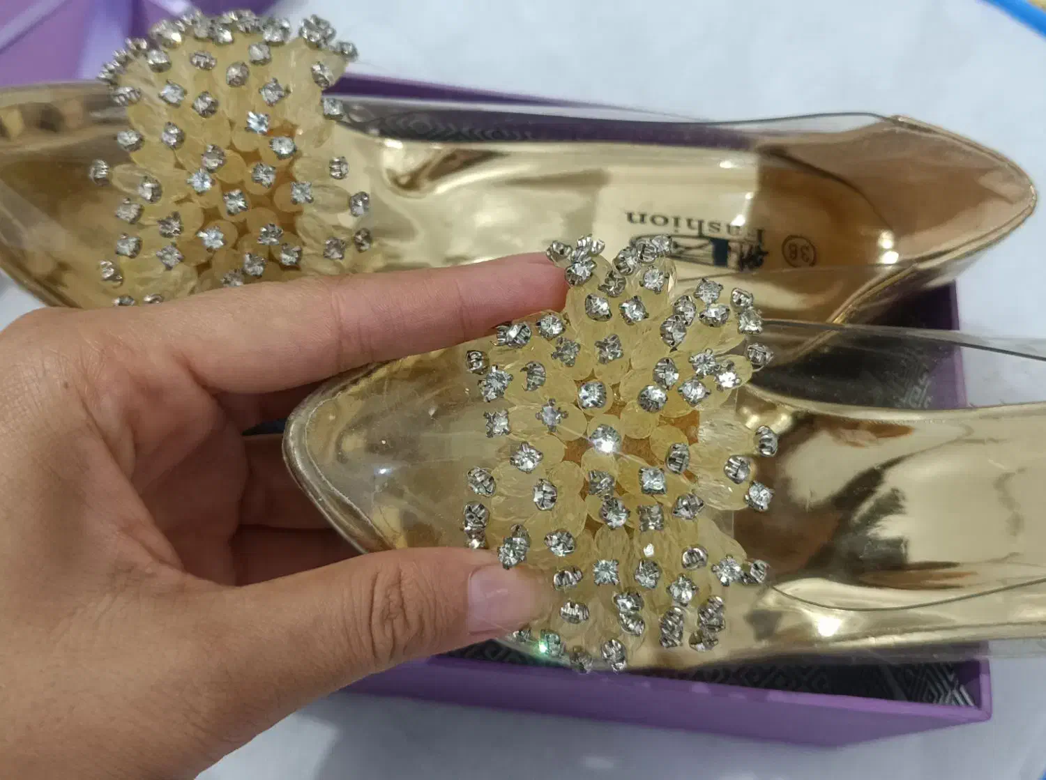 کفش های مجلسی|کیف، کفش، کمربند|لامرد, |دیوار