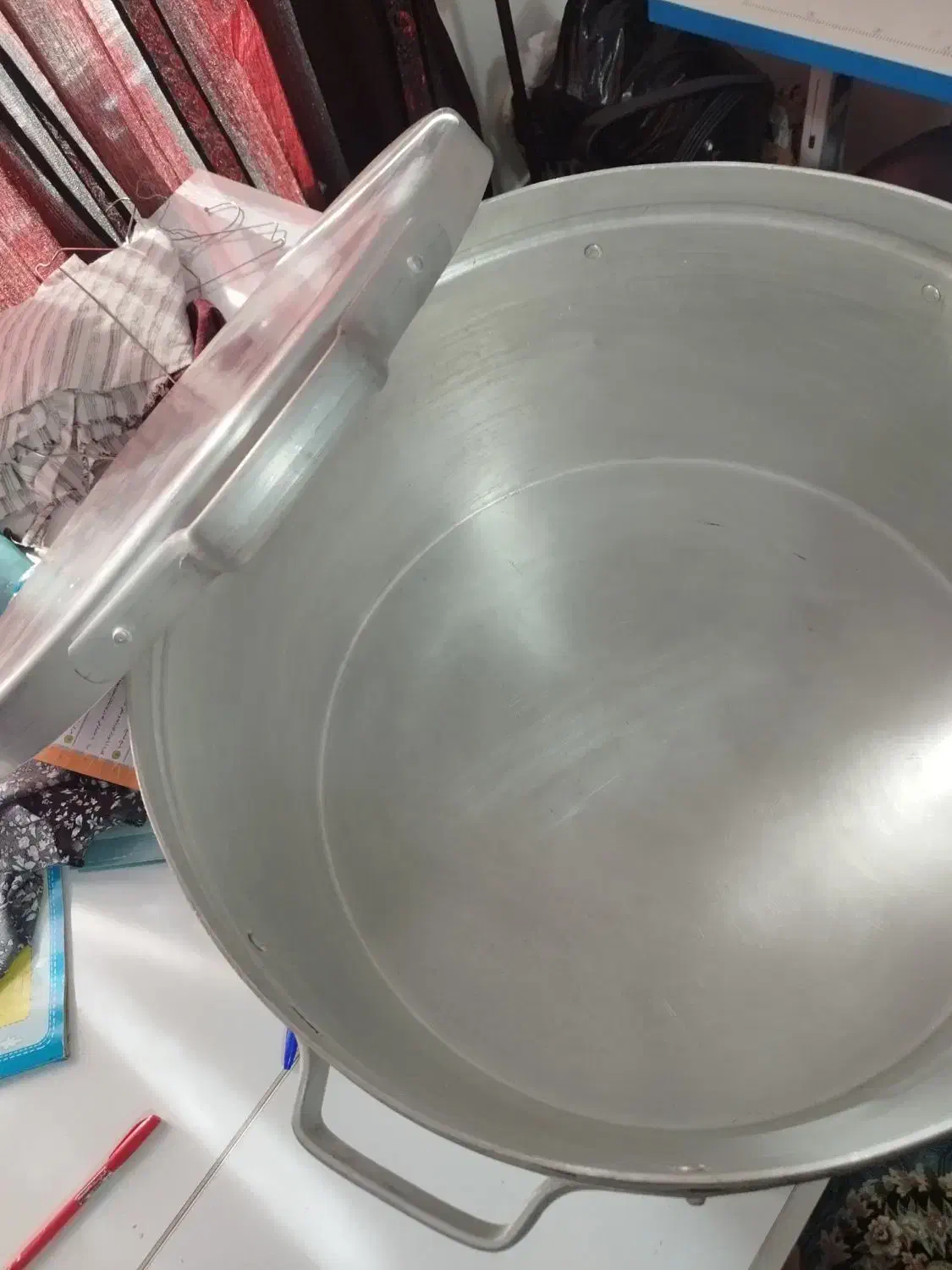 دیگ نذری|ظروف پخت‌وپز|پرند, فاز ۴|دیوار