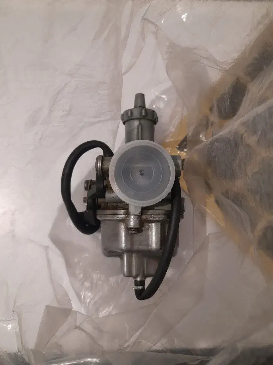 کاربارات و تعدادی لوازم هندا ۱۲۵|قطعات یدکی و لوازم جانبی|قم, ولیعصر|دیوار