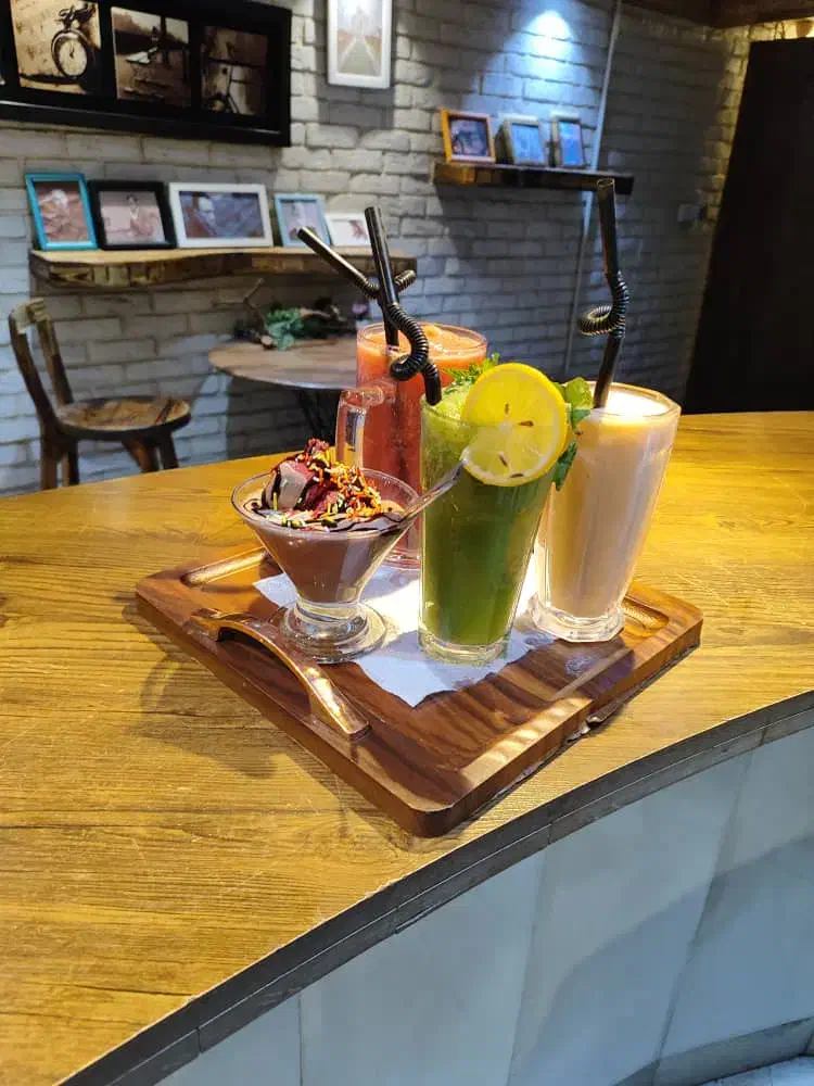 به سالن کار خانم نیازمندیم|استخدام خدمات فروشگاه و رستوران|نورآباد, |دیوار