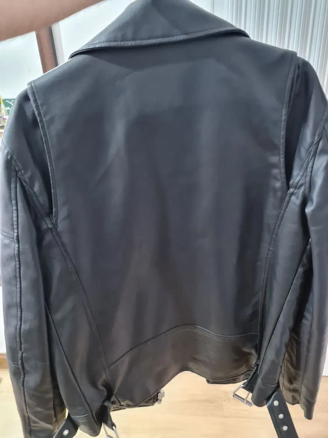 کت چرم زارا (اصل)|لباس|رشت, معلم|دیوار