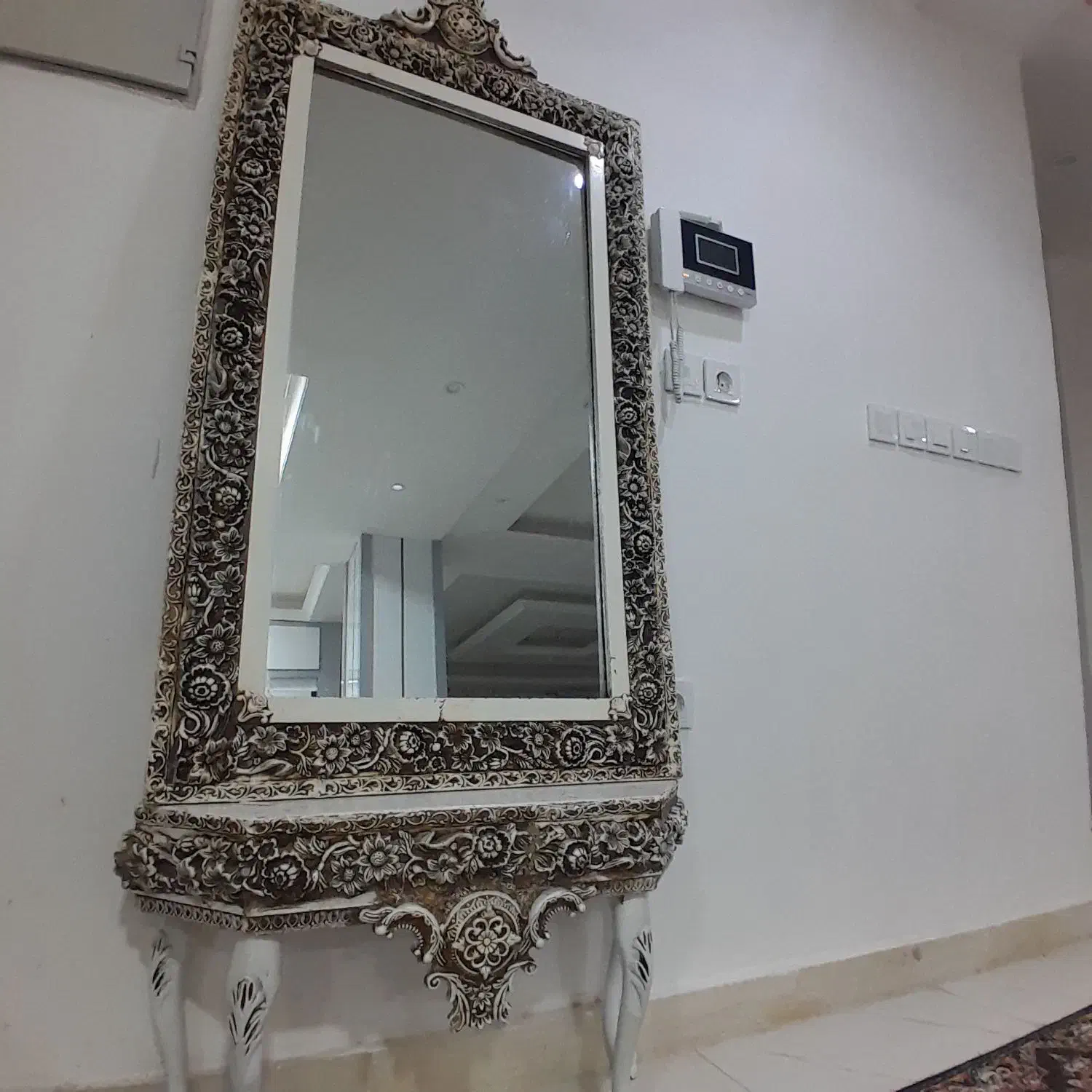 آینه کنسول|بوفه، ویترین، کنسول|مسجد سلیمان, |دیوار