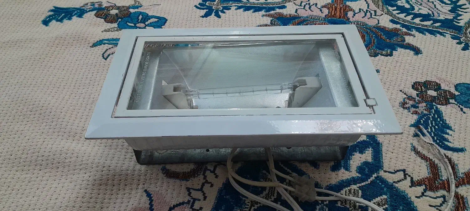 پرژاکتور|لامپ و چراغ|مشهد, پنجتن|دیوار