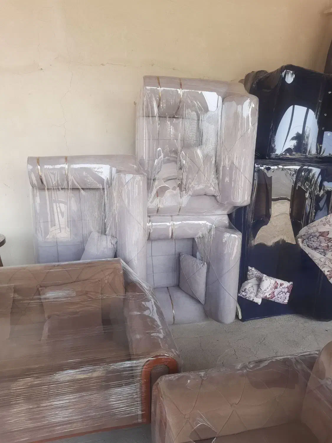 انواع مبل|مبلمان خانگی و میز عسلی|شاهرود, |دیوار