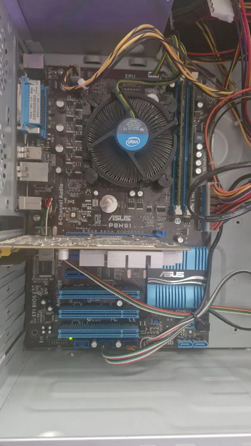 کامپیوتر اداری|رایانه رومیزی|شاهین‌شهر, گزبرخوار|دیوار