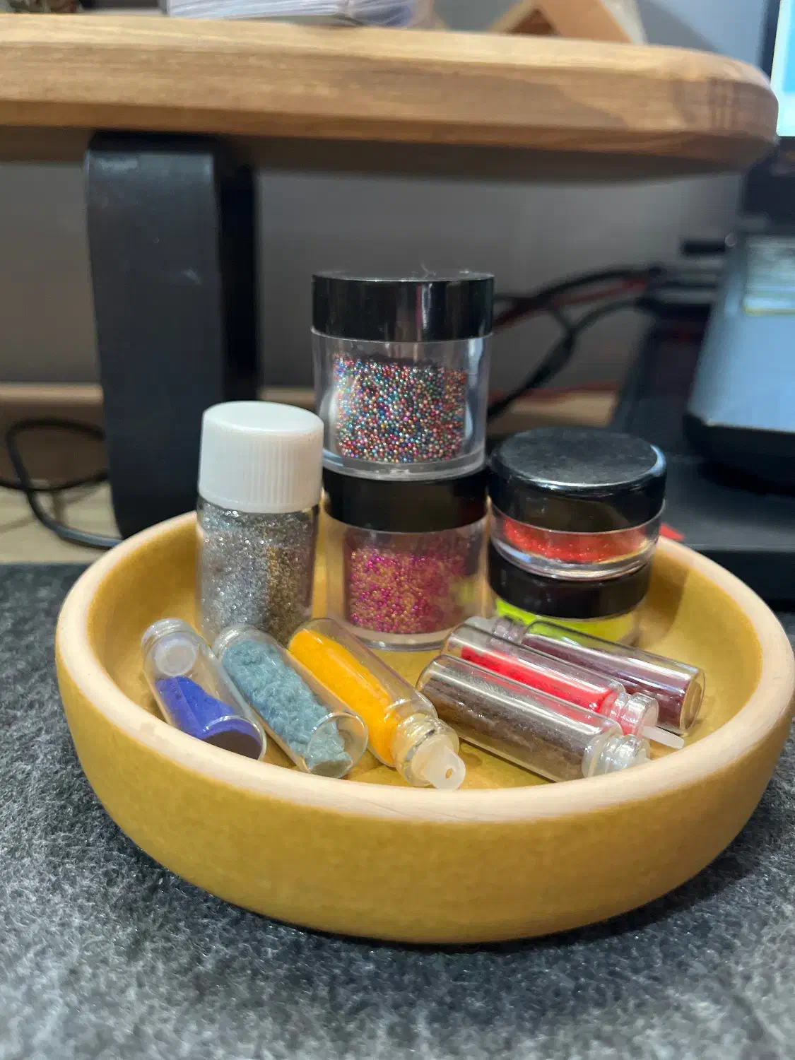 مجموعهی تزئین ناخن|آرایشی، بهداشتی، درمانی|اصفهان, آفاران|دیوار