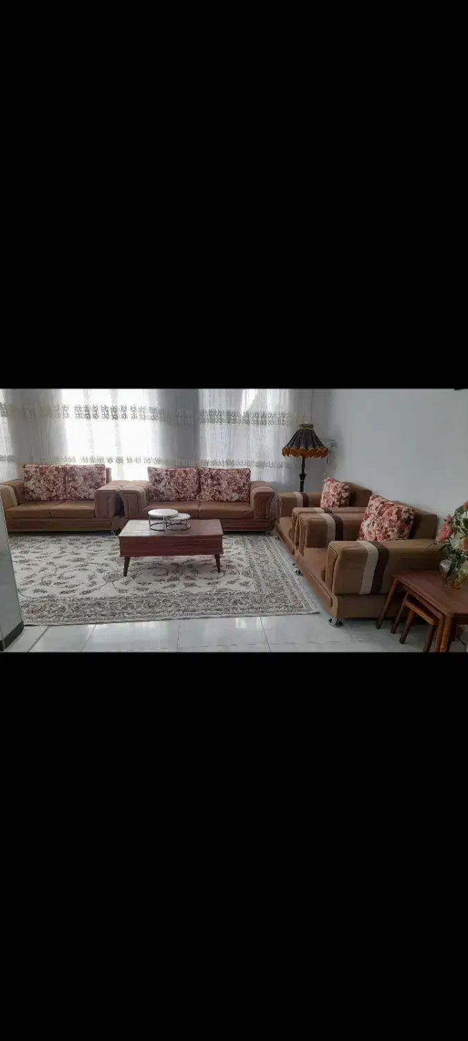 مبلمان ۷نفره به همراه جلومبلی|مبلمان خانگی و میز عسلی|کرمانشاه, |دیوار