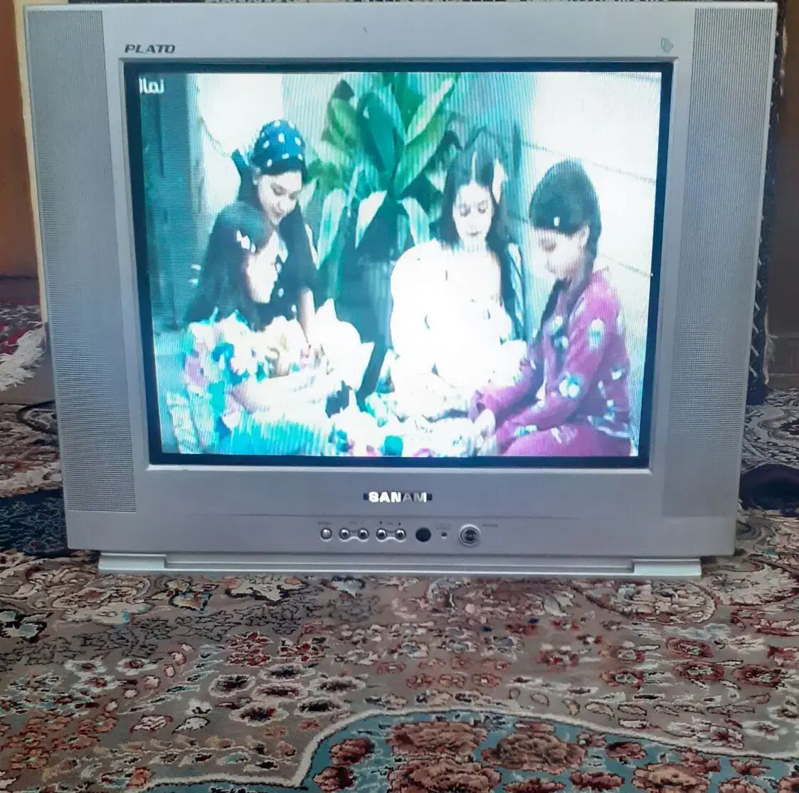 تلویزیون رنگی۲۱اینچ صنام|تلویزیون و پروژکتور|رشت, استقامت ۱|دیوار
