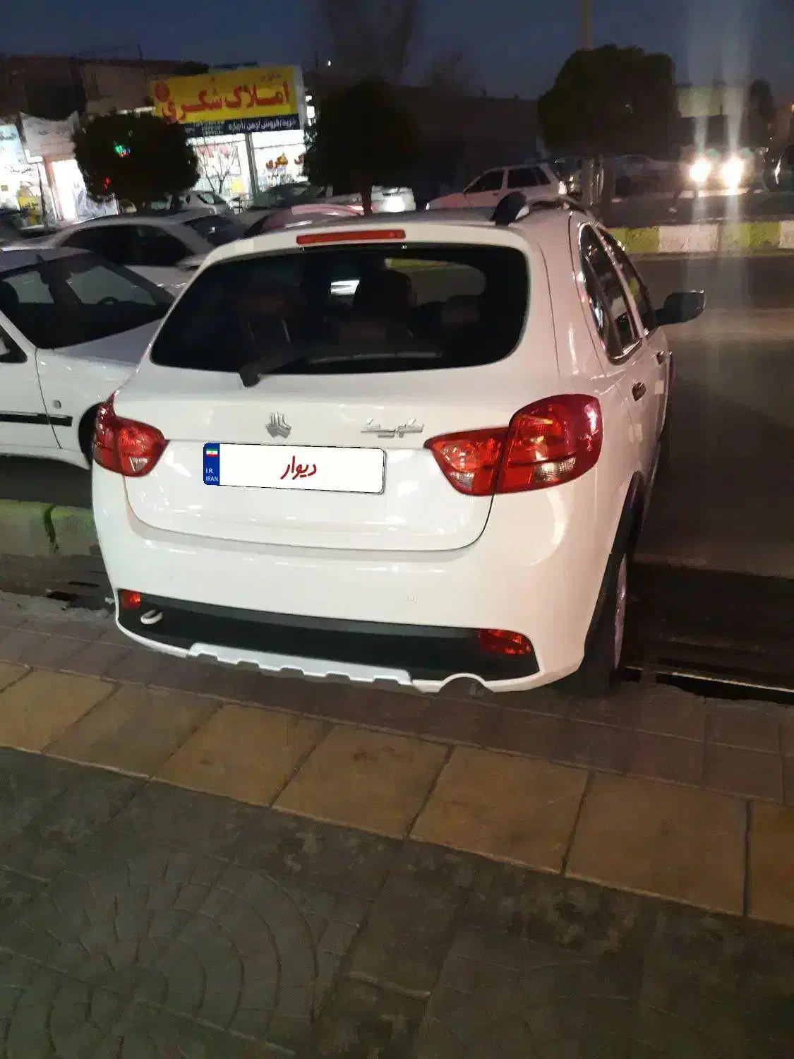 کوییک sمدل ۴۰۲ بی رنگ|خودرو سواری و وانت|رفسنجان, |دیوار