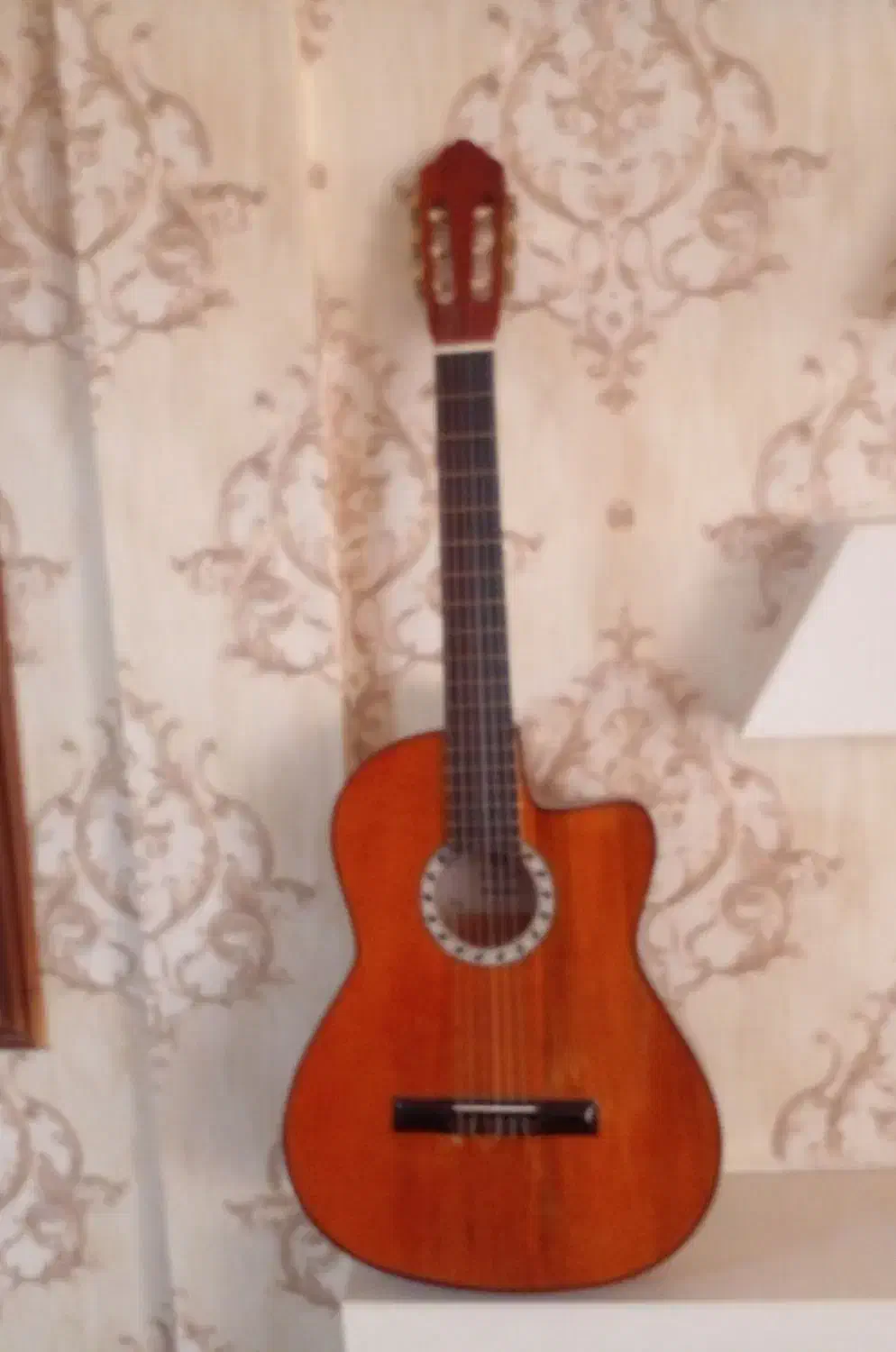 گیتار|گیتار، بیس، امپلیفایر|گلبهار, شهر جدید گلبهار|دیوار