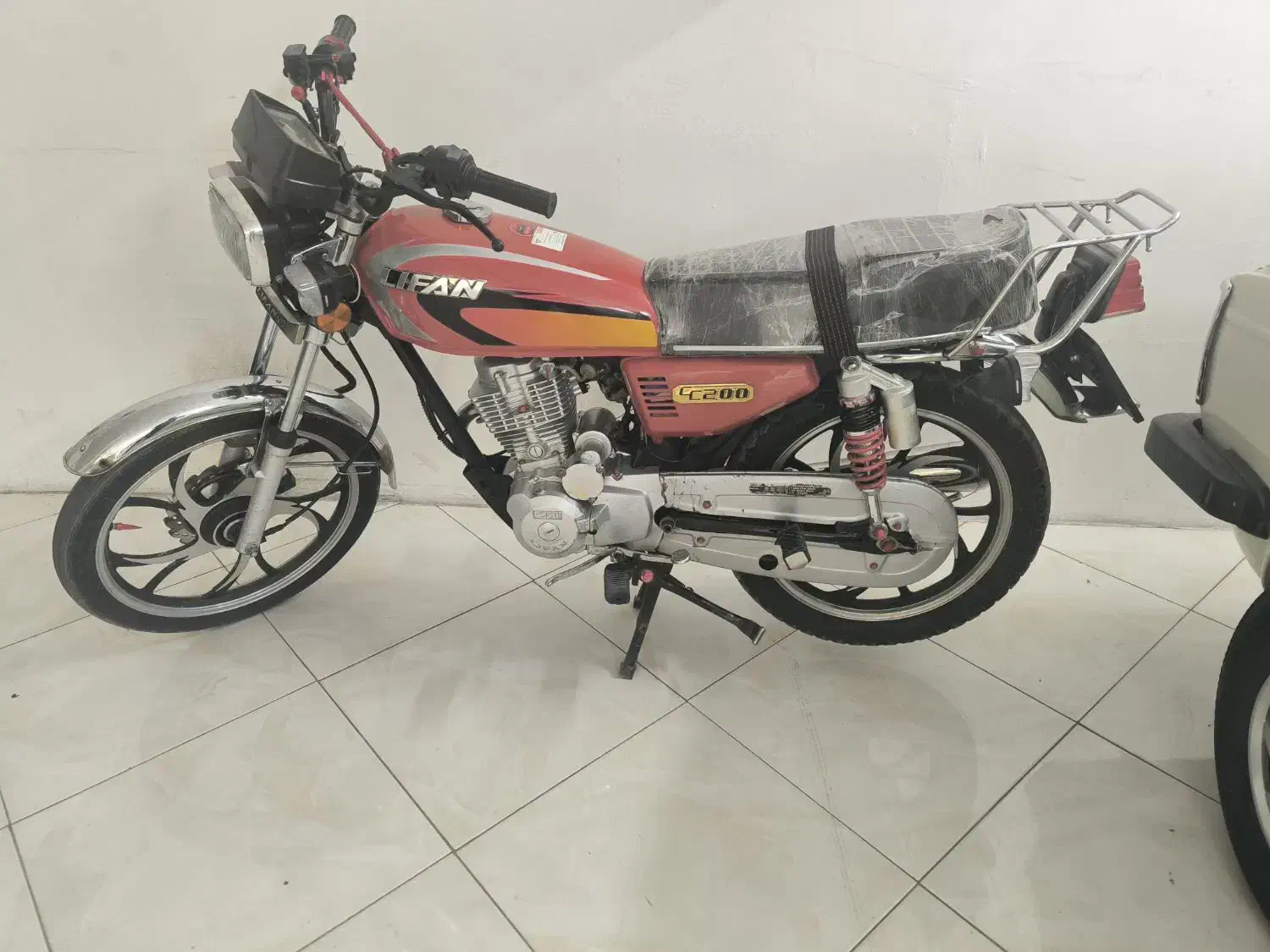 هندا لیفان 200 95|موتورسیکلت|اراک, |دیوار