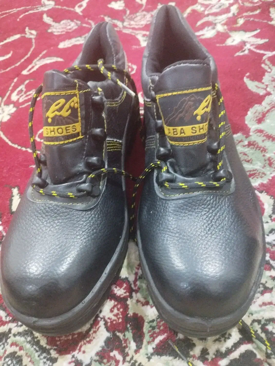 کفش ایمنی|کیف، کفش، کمربند|کبودرآهنگ, |دیوار