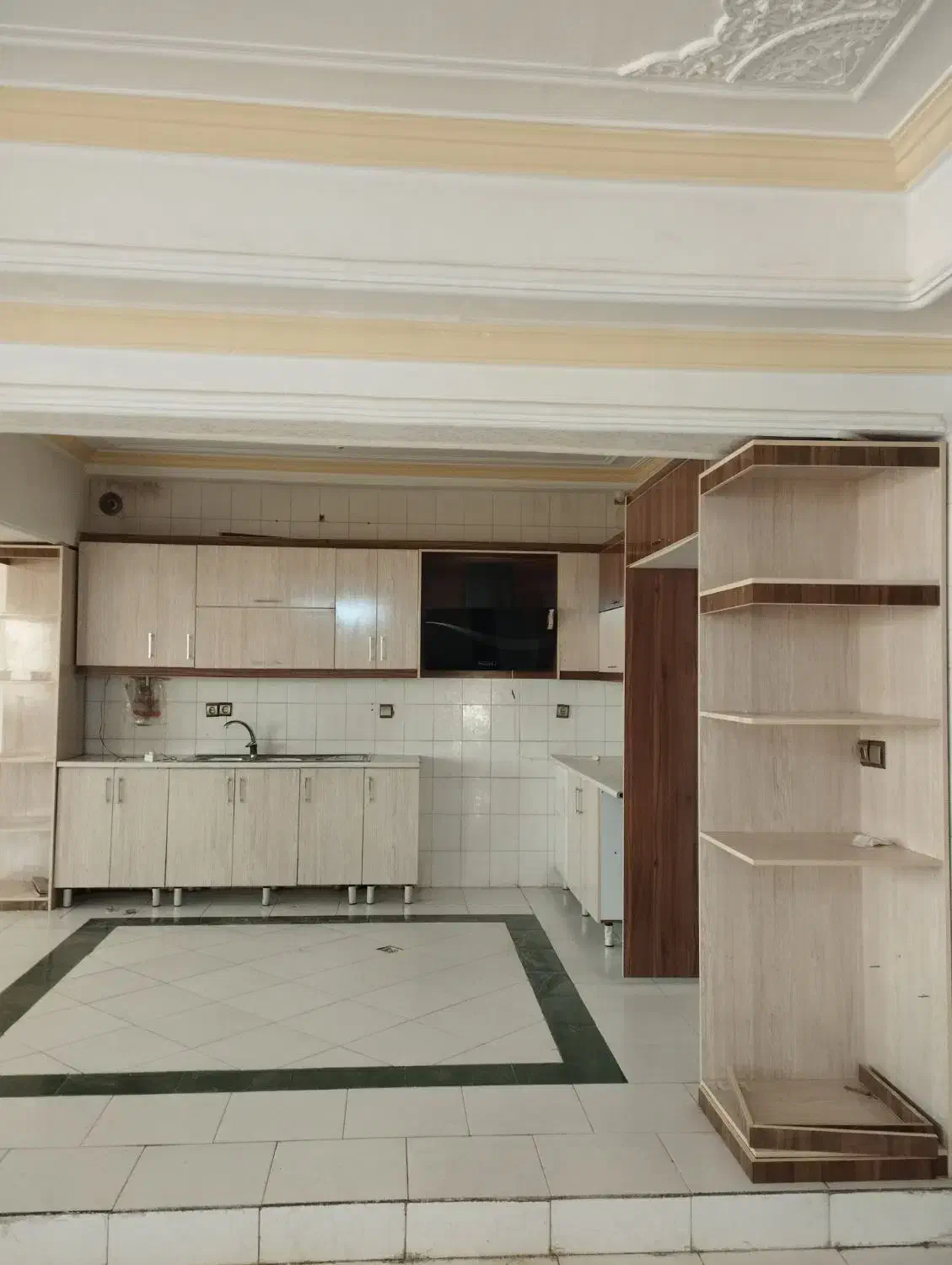 واحد طبقه دوم حاشیه طالقانی 40|اجارهٔ آپارتمان|زابل, |دیوار