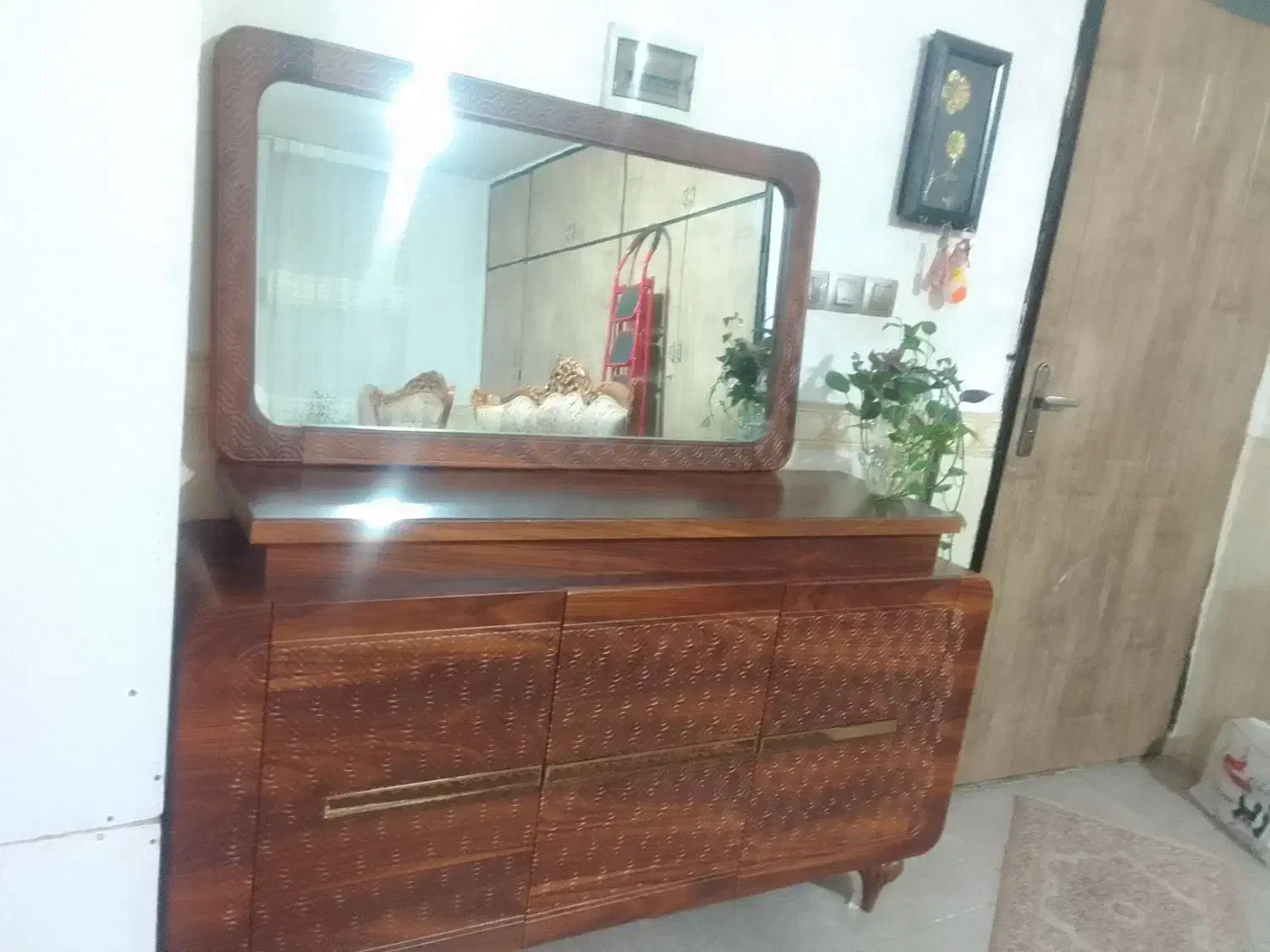 میز کنسول|بوفه، ویترین، کنسول|محمدشهر, محمدشهر|دیوار