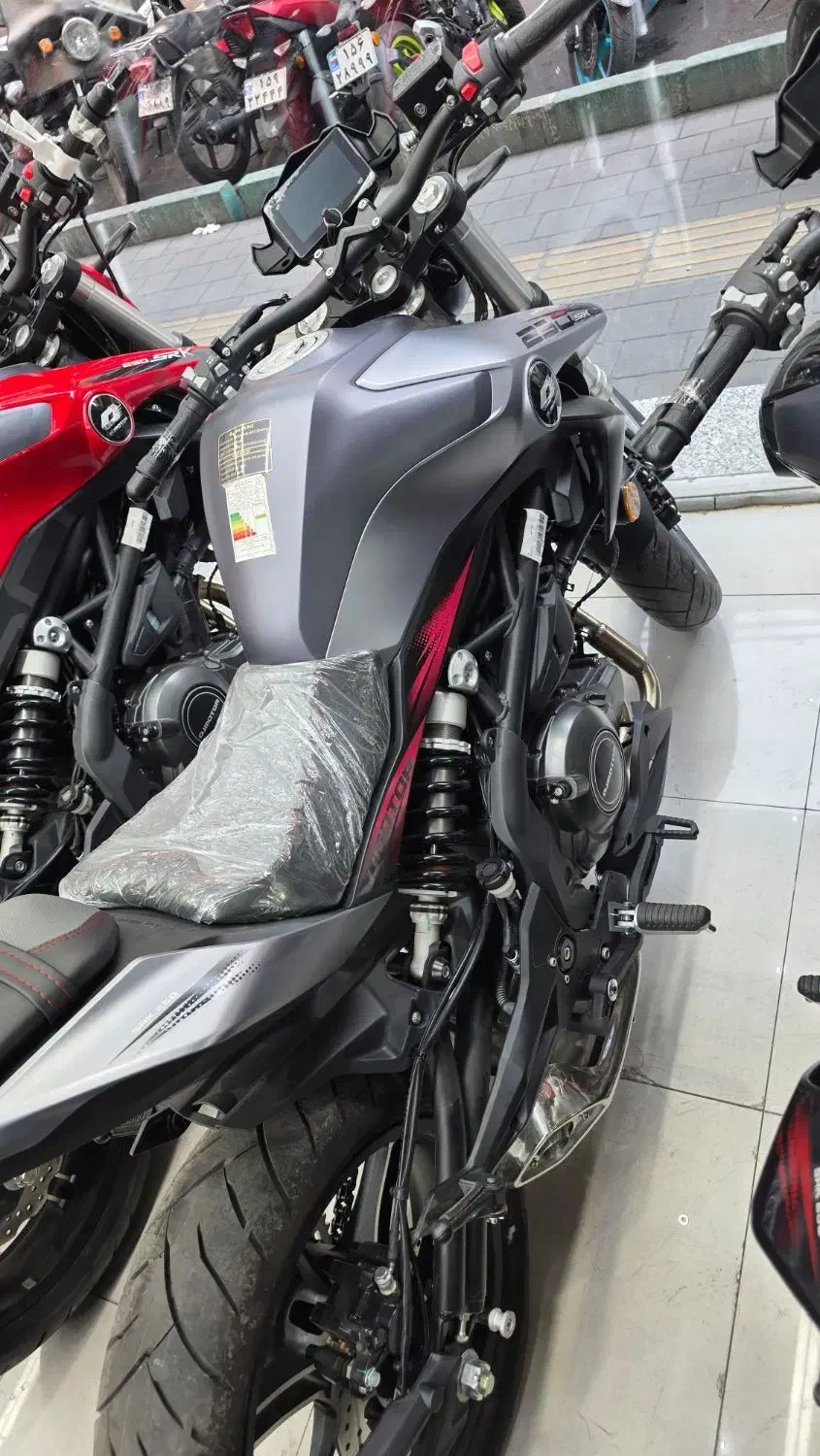 کیوجی اس ار کی Qj srk 250 اقساط ۲۰ ماهه|موتورسیکلت|تهران, گمرک|دیوار