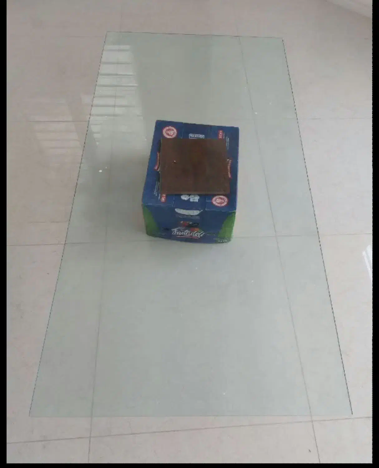 شیشه ده میلیمتر میز غذاخوری|میز و صندلی غذاخوری|پاکدشت, پاکدشت (مامازند)|دیوار