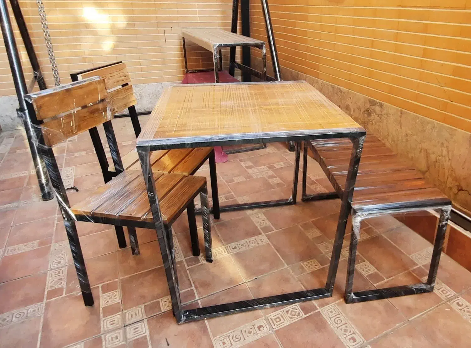 تولیدی ست میز ، نیمکت و صندلی ۴ و ۶ نفره مدل 01|میز و صندلی غذاخوری|اصفهان, فیزادان|دیوار