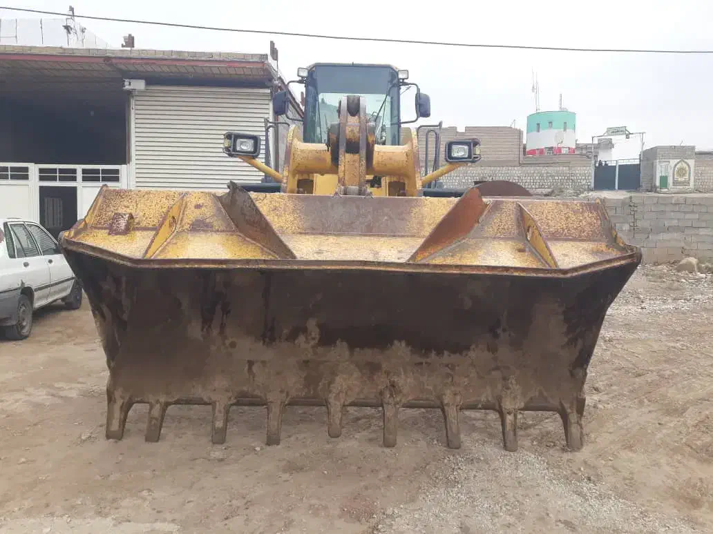 لودر کوماتسو ۴۲۰ مدل ۲۰۰۹|خودرو سنگین|پلدختر, |دیوار