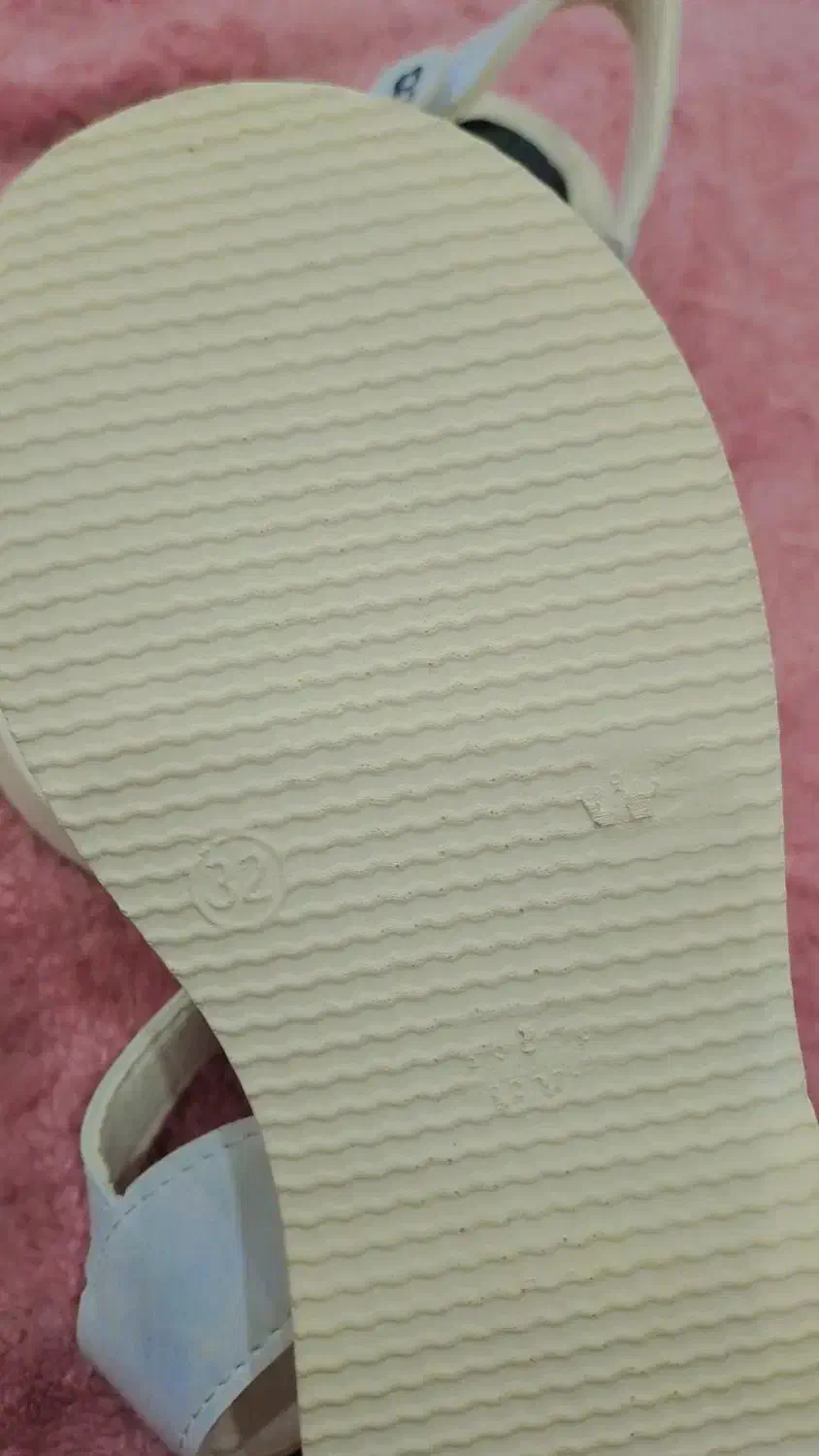 صندل دخترانه قیلیون عالی|کیف، کفش، کمربند|اراک, |دیوار