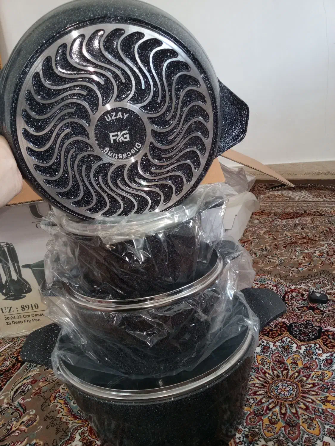 سرویس قابلمه گرانیت اصل|ظروف پخت‌وپز|پیرانشهر, |دیوار