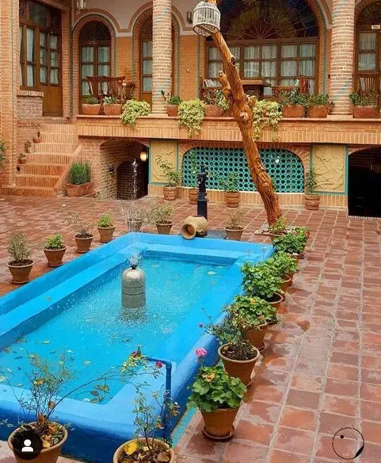 ویلایی ۵۵۰ متر/ ۵ خواب|اجارهٔ خانه و ویلا|شیراز, ستارخان|دیوار