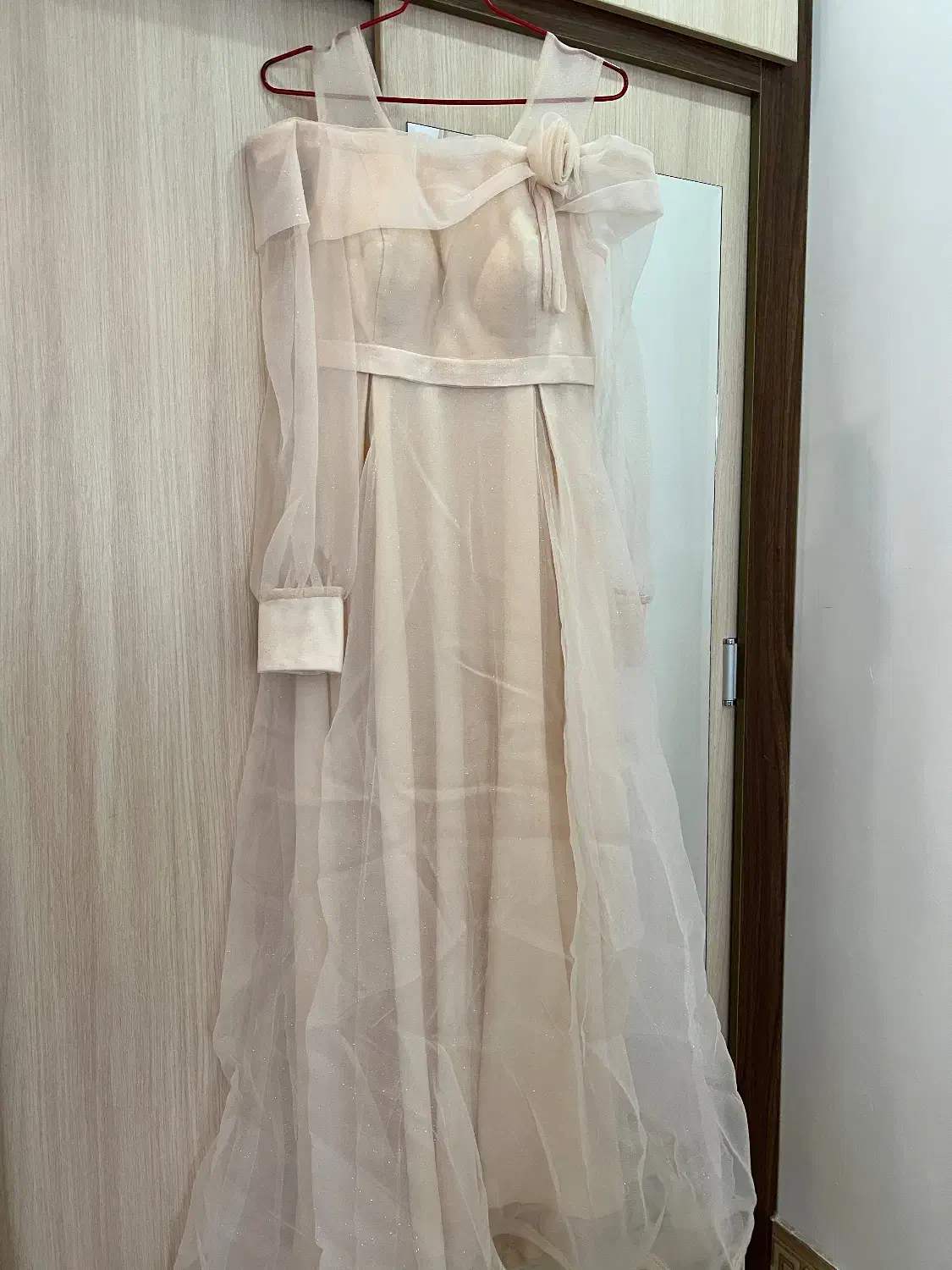 لباس مجلسی|لباس|بابلسر, |دیوار