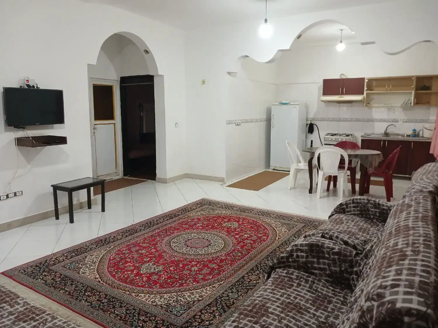 سوئیت در نزدیکی نمک آبرود و دریا و جنگل|اجارهٔ کوتاه‌مدت آپارتمان و سوئیت|هچیرود, |دیوار