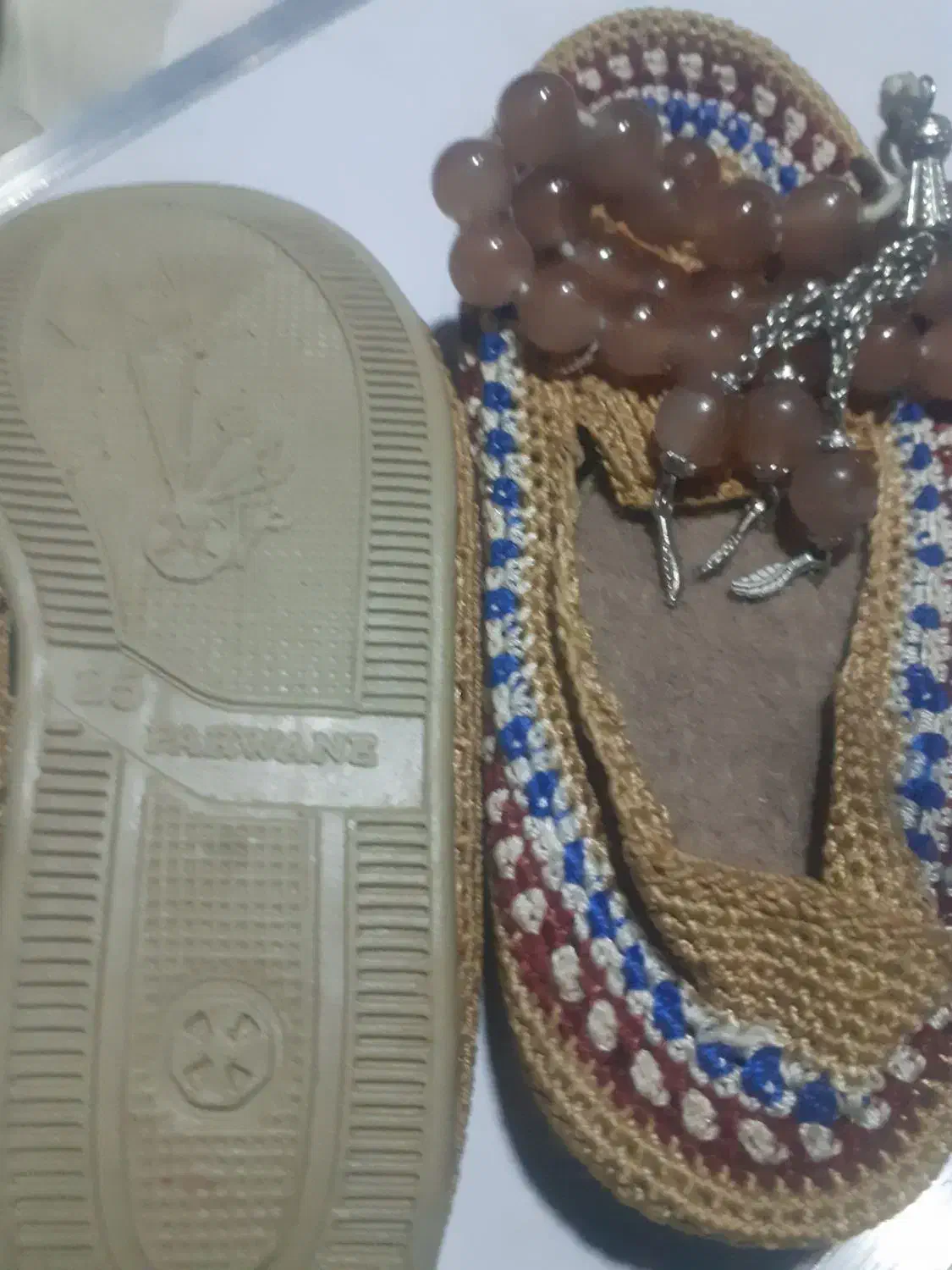 گیوه عتیقه دسباف وتصبیح عراقوباندکوچک|کلکسیون اشیاء عتیقه|بروجرد, |دیوار