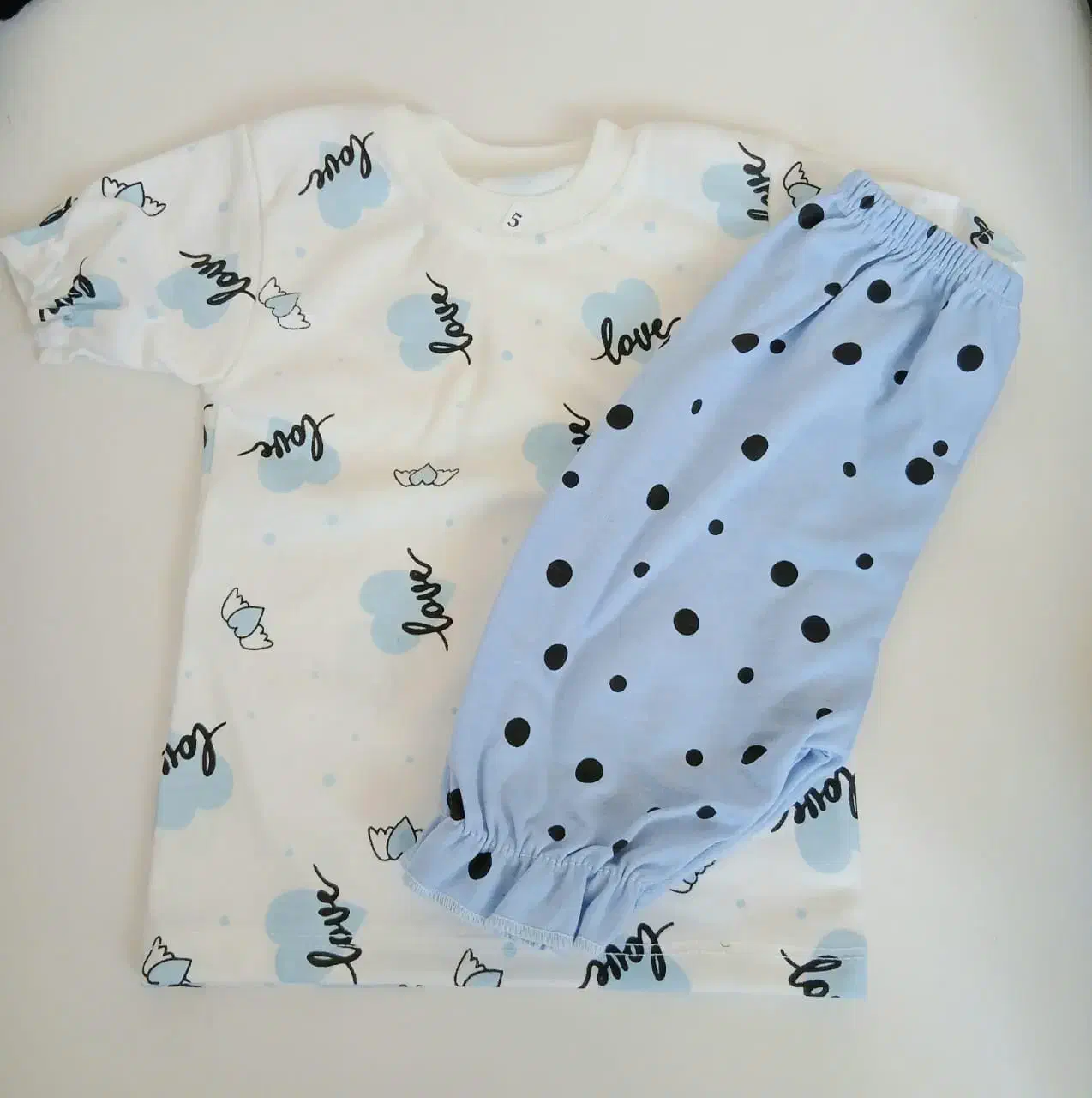 لباس بچگانه دخترانه و پسرانه|کفش و لباس بچه|میبد, |دیوار