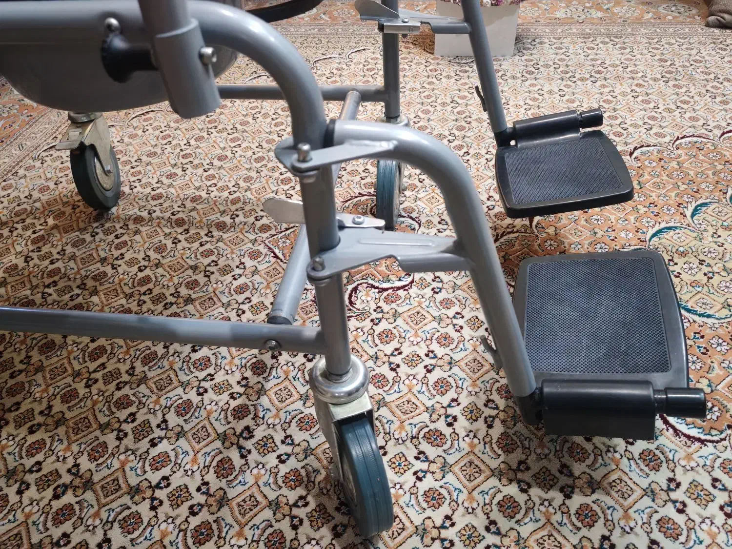 ویلچر حمام لگن دار|آرایشی، بهداشتی، درمانی|اصفهان, محمودیه|دیوار