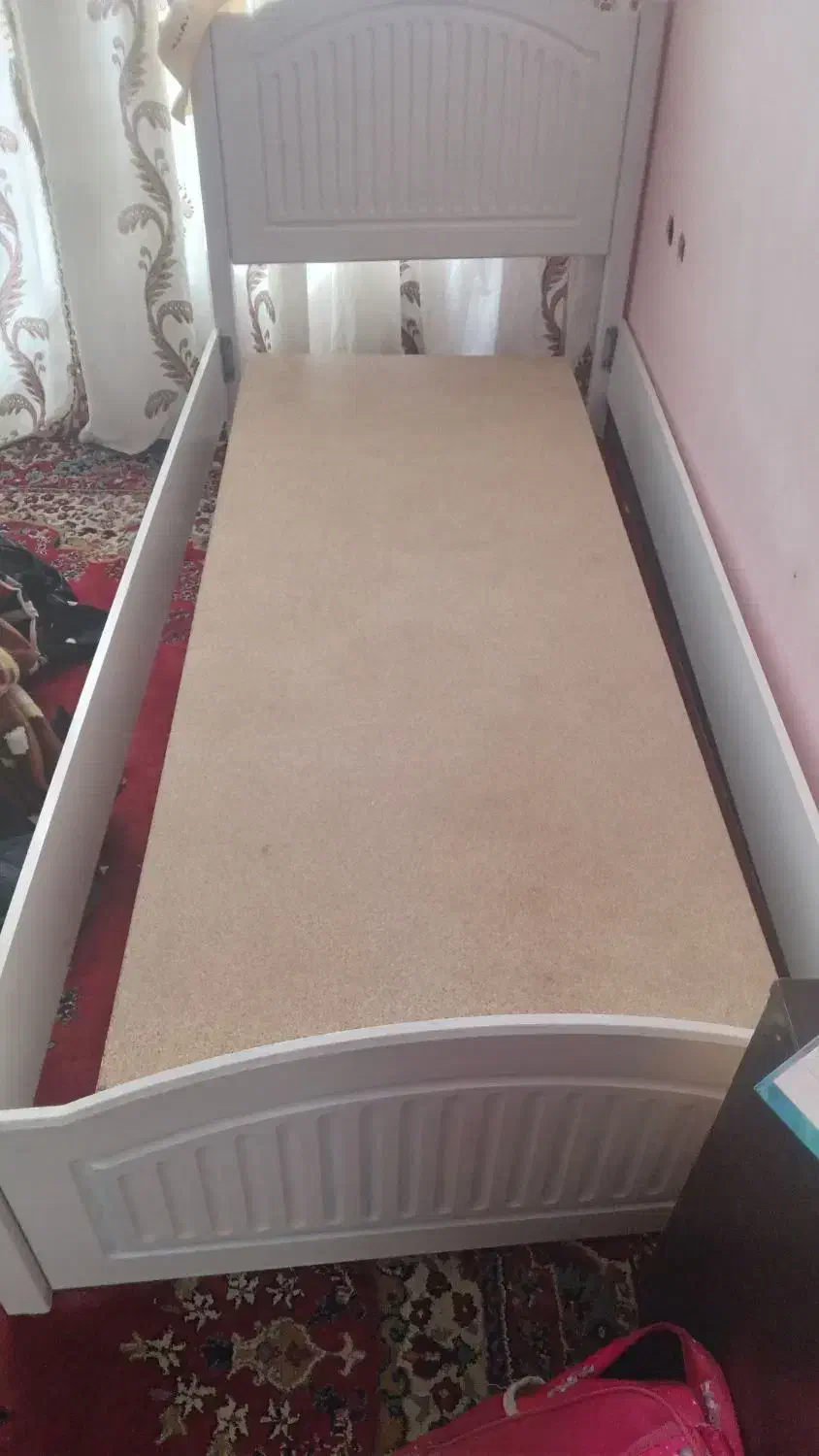 ۲ عددتخت خواب یک نفره|تخت و سرویس خواب|کرمان, |دیوار