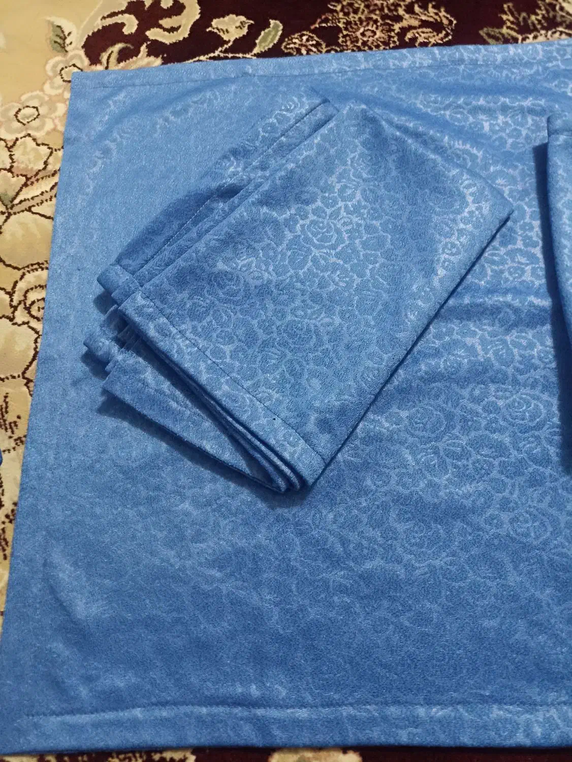 هشت عدد روبالشی آماده لبه زیب دار|رختخواب، بالش، پتو|قم, نیروگاه|دیوار