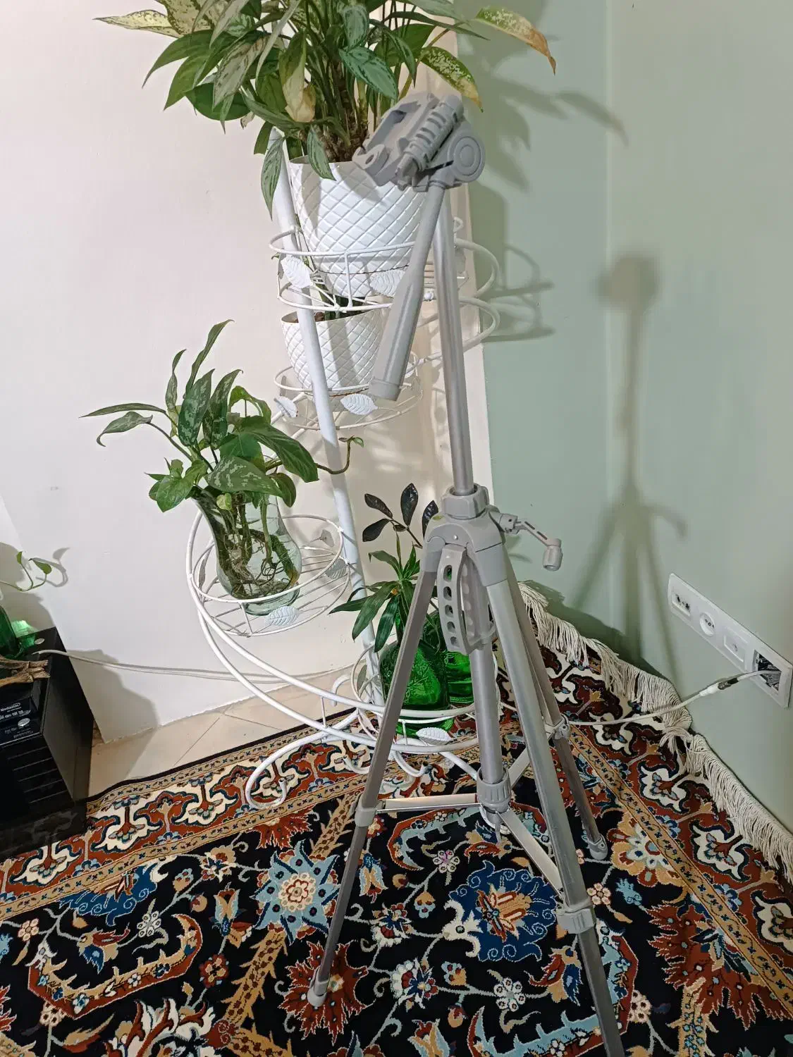 با سلام پایه دوربین سالم|دوربین عکاسی و فیلمبرداری|تهران, آجودانیه|دیوار