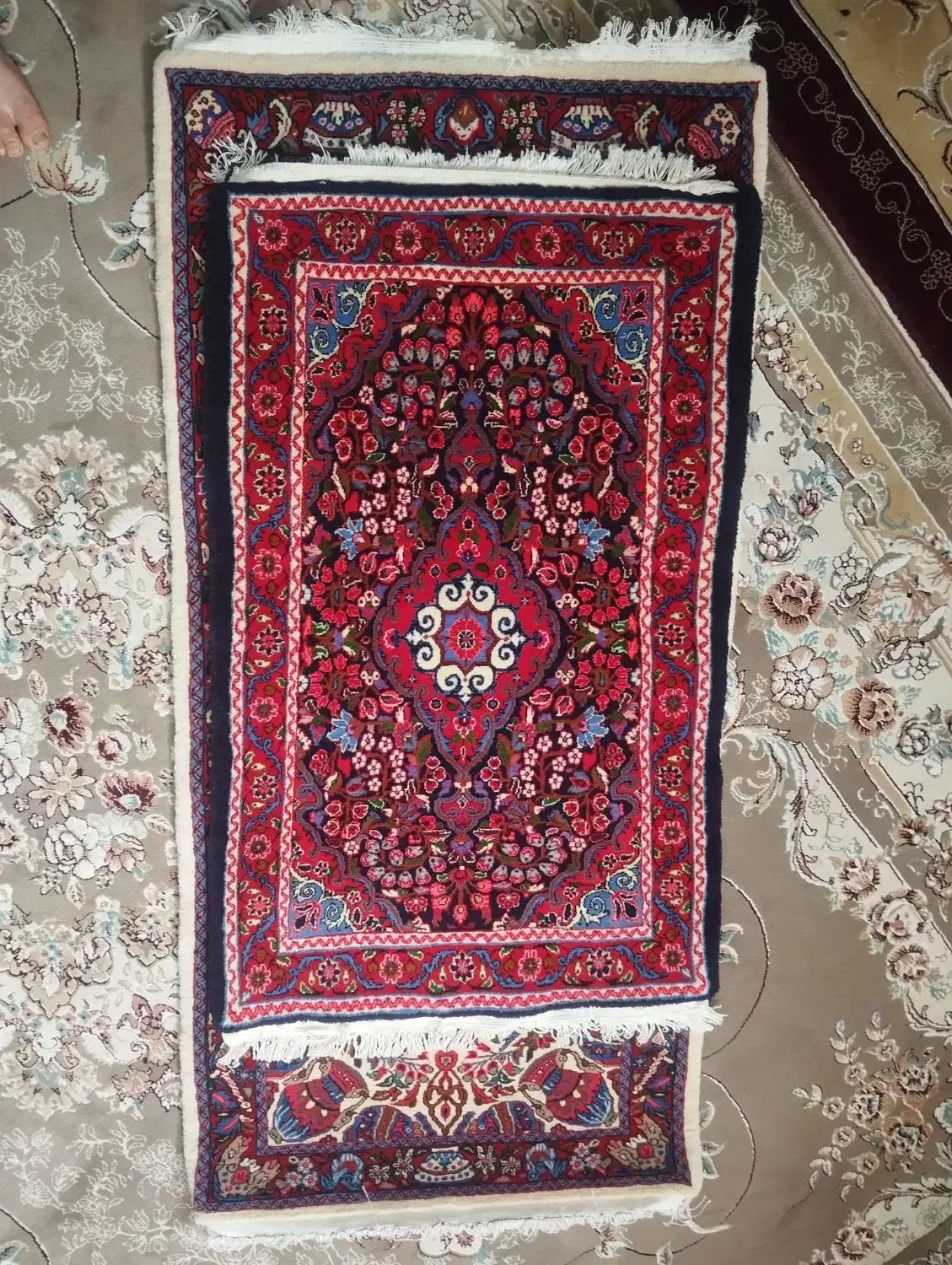 فرش دستبافت زیر خاکی|فرش|اراک, |دیوار