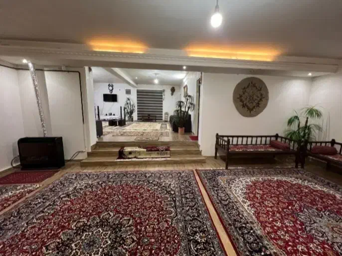 ویلاباغ پردیس|اجارهٔ کوتاهمدت ویلا و باغ|بروجرد, |دیوار