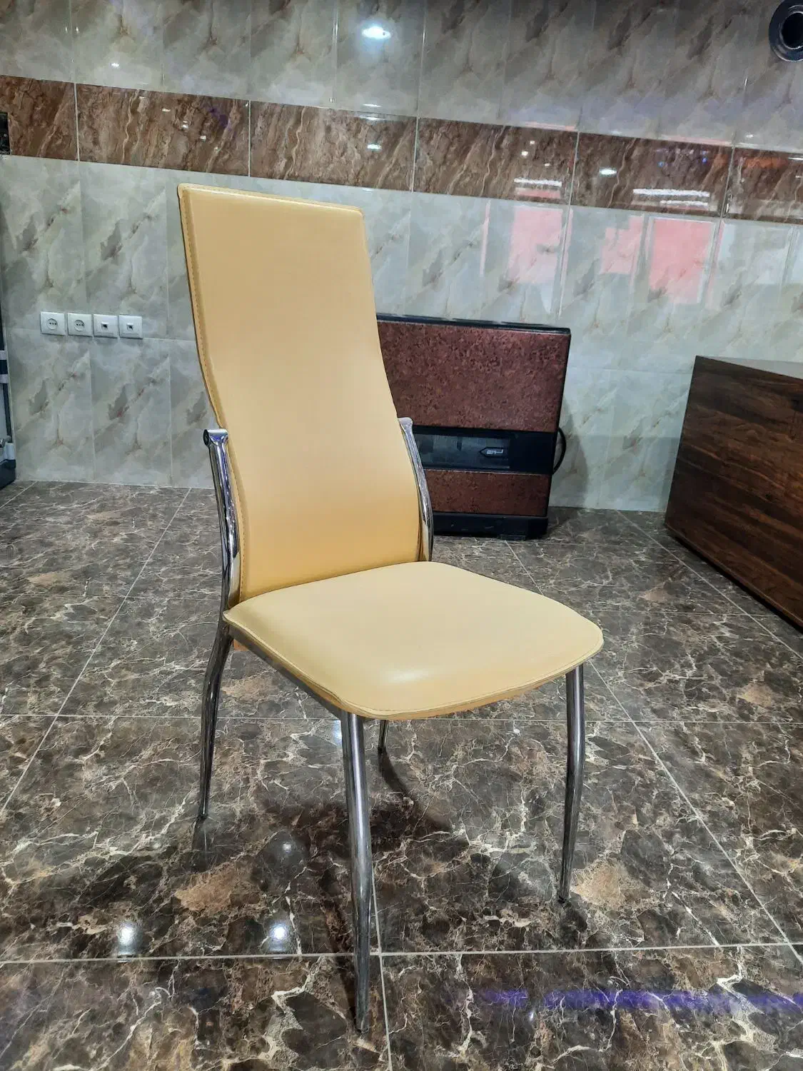 فروش صندلی ۱۲ عدد|میز و صندلی غذاخوری|نوشین شهر, |دیوار