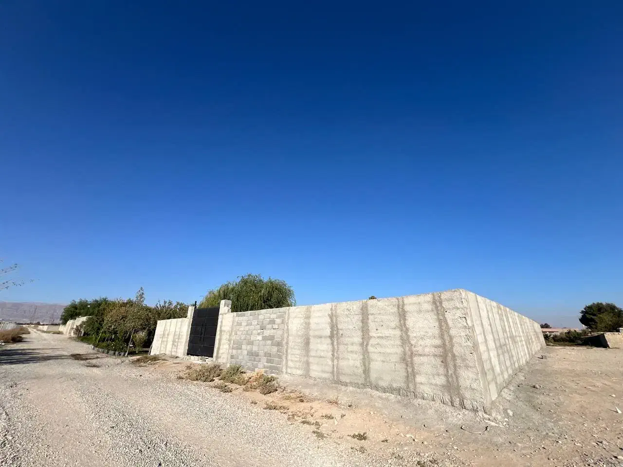 چهاردیواری پشت بر خلیج فارس ملک آباد|فروش زمین و ملک کلنگی|چهارباغ, |دیوار