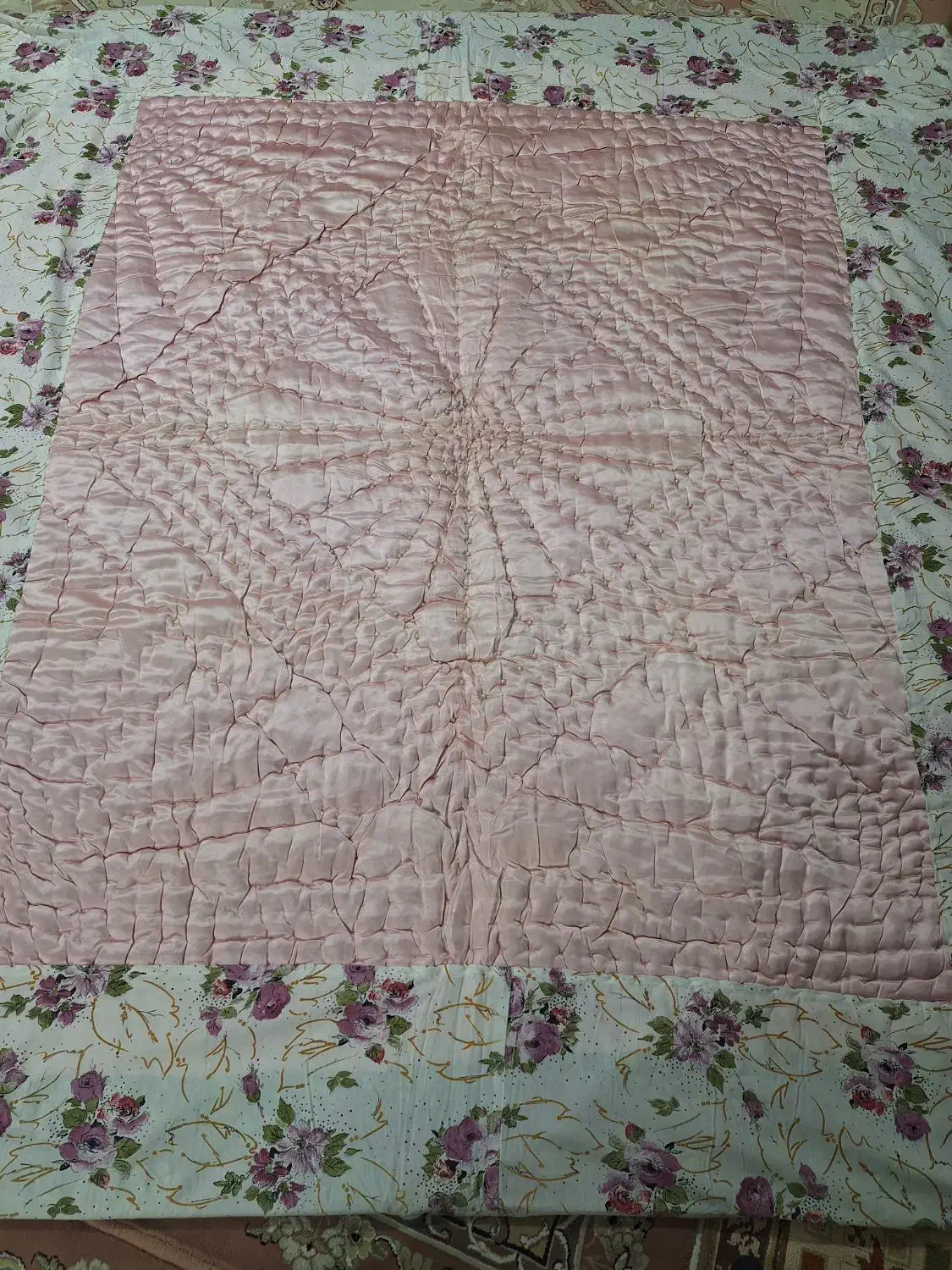 پتو|رختخواب، بالش، پتو|محلات, |دیوار