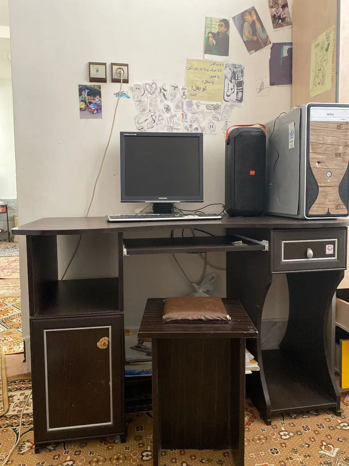 کامپیوتر|رایانه رومیزی|قائن, |دیوار