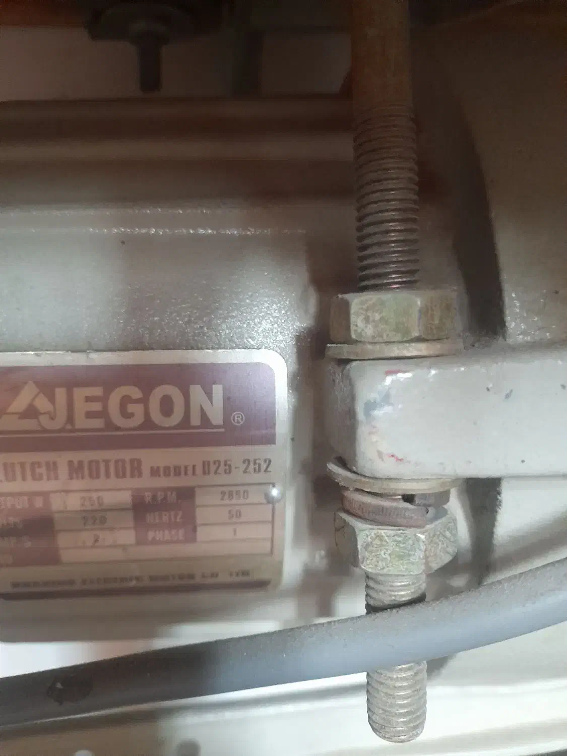 چرخ خیاطی صنعتی|چرخ خیاطی و ریسندگی|شیراز, شهرک مفتح|دیوار